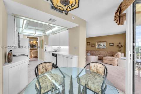 1000 Quayside Ter 701, Miami FL - photo 12 of 63