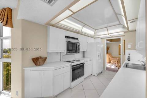1000 Quayside Ter 701, Miami FL - photo 13 of 63