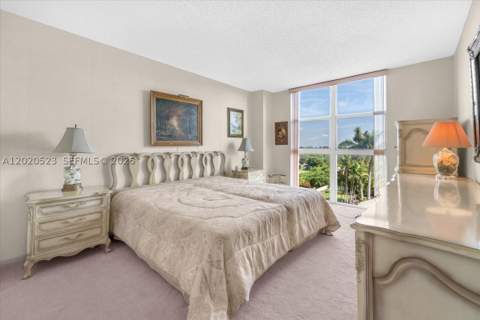1000 Quayside Ter 701, Miami FL - photo 18 of 63