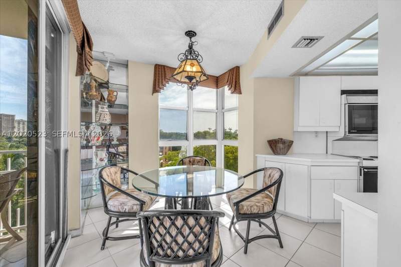 3 bedroom Condominium at 1000 Quayside Ter 701, Towers Of Quayside Condo, Miami — photo 3