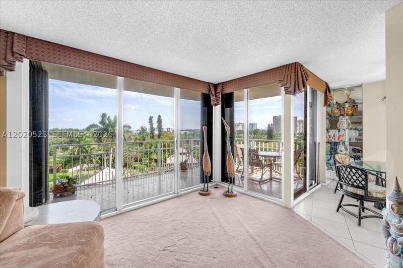 3 bedroom Condominium at 1000 Quayside Ter 701, Towers Of Quayside Condo, Miami — photo 4