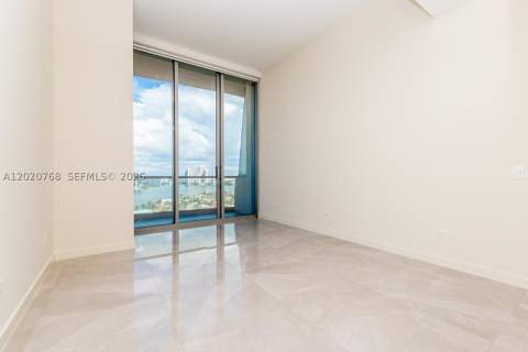 18501 E Collins 1503, Sunny Isles Beach FL - photo 12 of 88