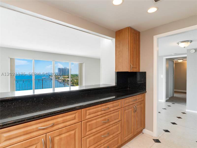 2 bedroom Condominium at 11111 Biscayne Blvd 912, Jockey Club Condo, Miami — photo 4