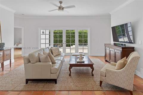 1540 Urbino Ave, Coral Gables FL - photo 8 of 33