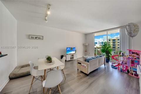 2775 NE 187th St 528, Aventura FL - photo 11 of 28
