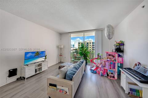 2775 NE 187th St 528, Aventura FL - photo 12 of 28