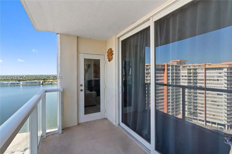 1 bedroom Condominium at 1351 NE Miami Gardens Dr 1603E, Buckley Towers Condo - Ea, Miami — photo 3