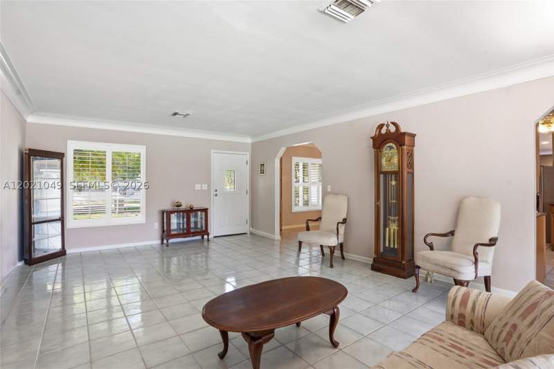 4 bedroom SingleFamilyResidence at 8495 SW 160th St, Southwood, Palmetto Bay — photo 3