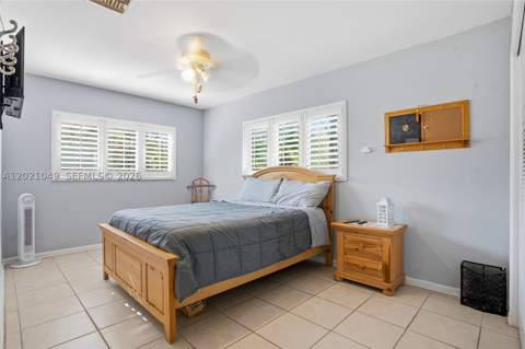 8495 SW 160th St, Palmetto Bay FL - photo 7 of 17