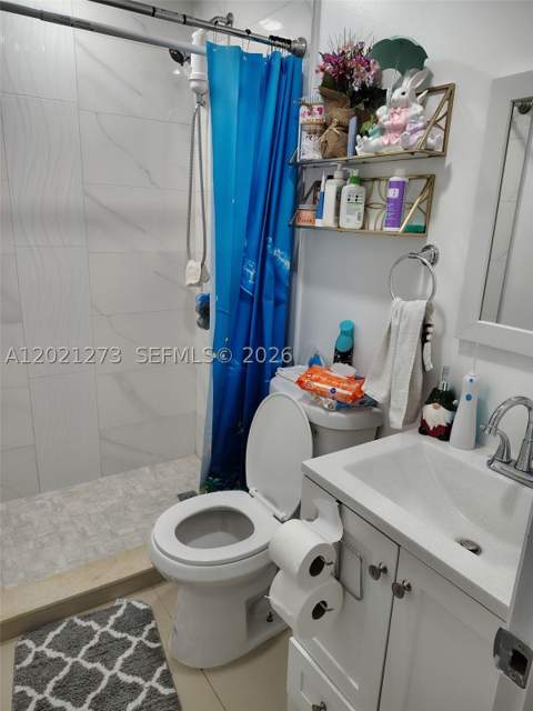 320 NW 2nd St, Florida City FL - photo 6 of 8