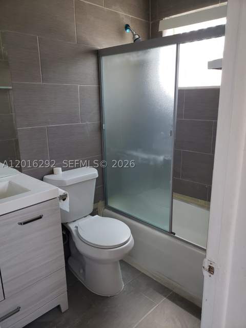 1800 NW 19th St 9, Miami FL - photo 11 of 12