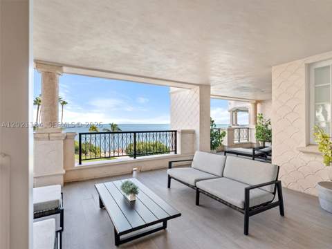 7431 Fisher Island Dr 7431, Miami Beach FL - photo 24 of 57