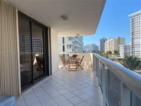 5757 Collins Ave 703, Miami Beach FL - photo 12 of 31
