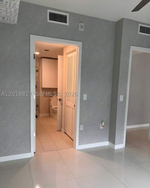 7875 NW 107th Ave 412, Doral FL - photo 7 of 13