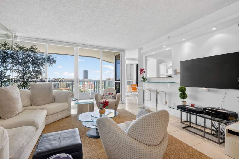 3 bedroom Condominium at 21205 Yacht Club Dr 2409, North Tower at The Point, Aventura — photo 2