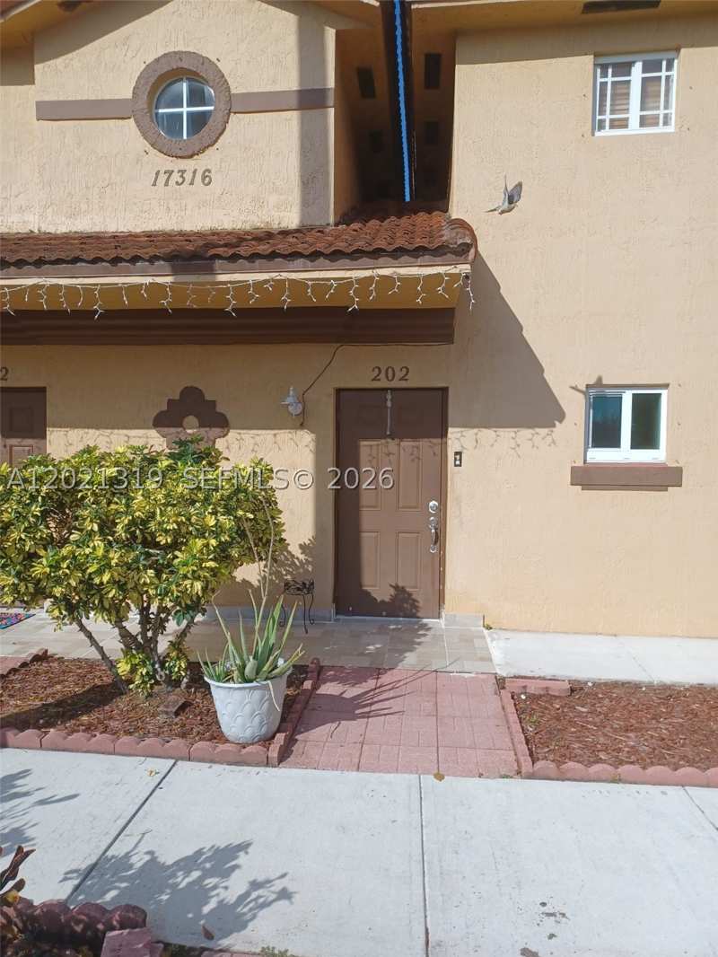 2 bedroom Condominium at 17316 NW 74th Ave 202, Belleview Villas Condo No, Hialeah — photo 1