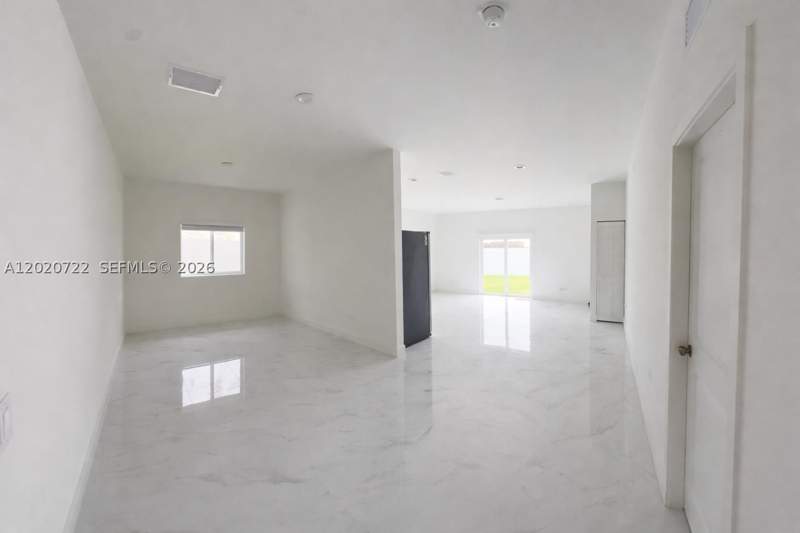 4 bedroom SingleFamilyResidence at 11602 SW 240th St, Luxor Homes, Homestead — photo 2