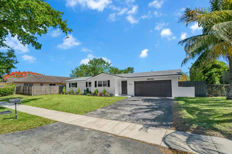 3 bedroom SingleFamilyResidence at 8824 SW 197th Terrace, Whispering Pines Park, Cutler Bay — photo 1