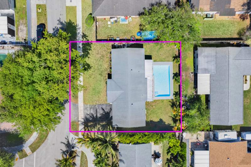 3 bedroom SingleFamilyResidence at 8824 SW 197th Terrace, Whispering Pines Park, Cutler Bay — photo 4