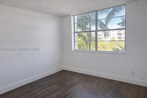 496 NW 165th D-412, Miami FL - photo 20 of 34