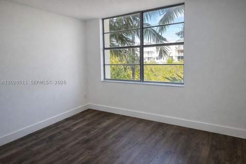 496 NW 165th D-412, Miami FL - photo 6 of 34