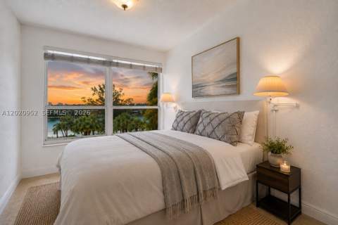 4925 Collins Ave 3H, Miami Beach FL - photo 6 of 22