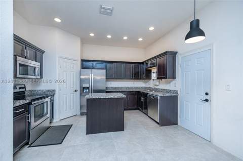 2343 SE 16th Pl, Homestead FL - photo 11 of 31