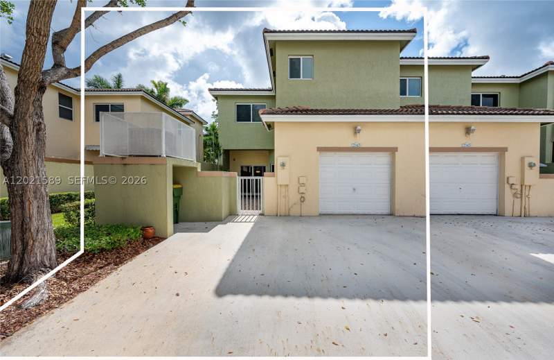 3 bedroom Townhouse at 2343 SE 16th Pl, Cali Greens, Homestead — photo 2