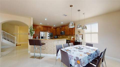 8610 NW 101st Pl, Doral FL - photo 14 of 56