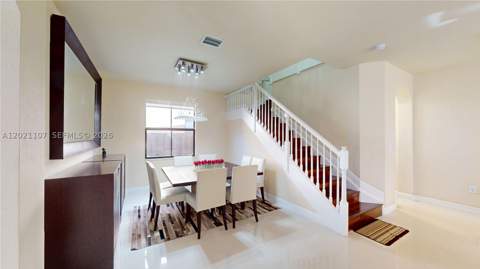 8610 NW 101st Pl, Doral FL - photo 8 of 56