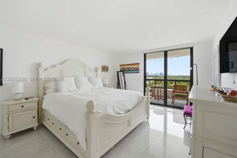 2555 Collins Ave 1106, Miami Beach FL - photo 10 of 22