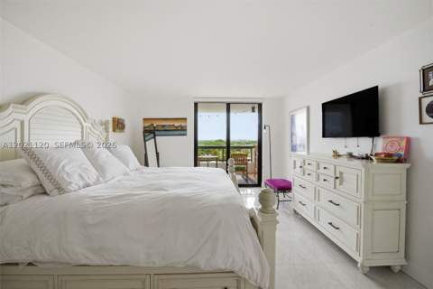 2555 Collins Ave 1106, Miami Beach FL - photo 11 of 22