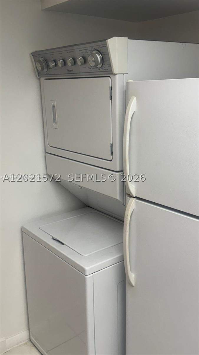 2 bedroom Condominium at 2715 W 66th St 13-21, Lago Grande Two Condo, Hialeah — photo 5