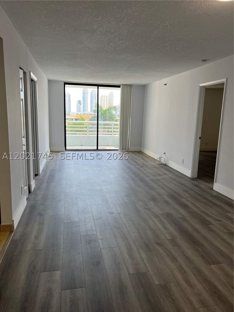 2 bedroom Condominium at 3300 NE 192nd St 616, Parc Central Aventura Eas, Aventura — photo 4