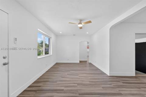 280 NW 101st St, Miami FL - photo 14 of 28