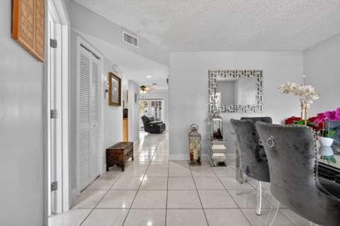 7101 W 24th Avenue 45, Hialeah FL - photo 10 of 37