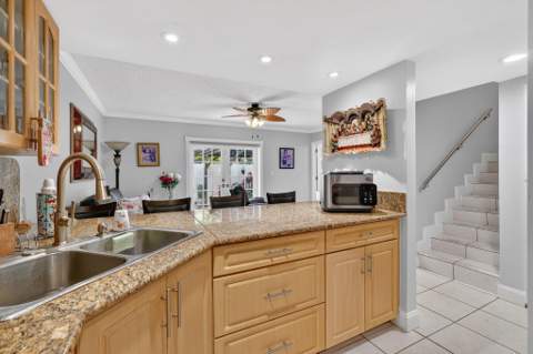 7101 W 24th Avenue 45, Hialeah FL - photo 11 of 37