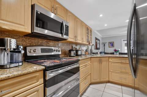 7101 W 24th Avenue 45, Hialeah FL - photo 13 of 37