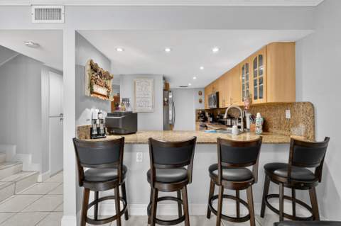 7101 W 24th Avenue 45, Hialeah FL - photo 14 of 37