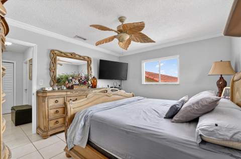 7101 W 24th Avenue 45, Hialeah FL - photo 24 of 37