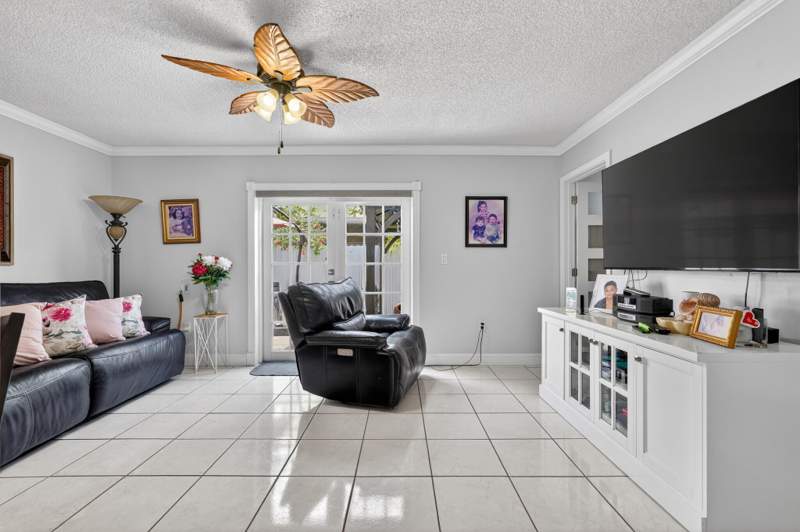 4 bedroom Residential at 7101 W 24th Avenue 45, West Palm Gardens Villas I, Hialeah — photo 5