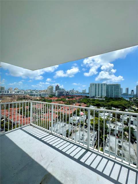 2851 NE 183rd St 1607E, Aventura FL - photo 16 of 39