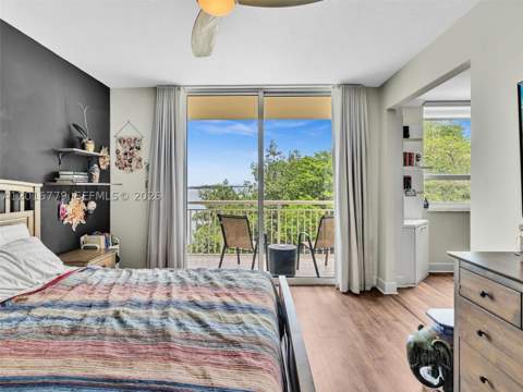 2000 N Bayshore Dr 220, Miami FL - photo 17 of 50