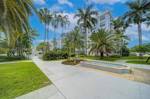 494 NW 165th St Rd C-205, Miami FL - photo 22 of 22