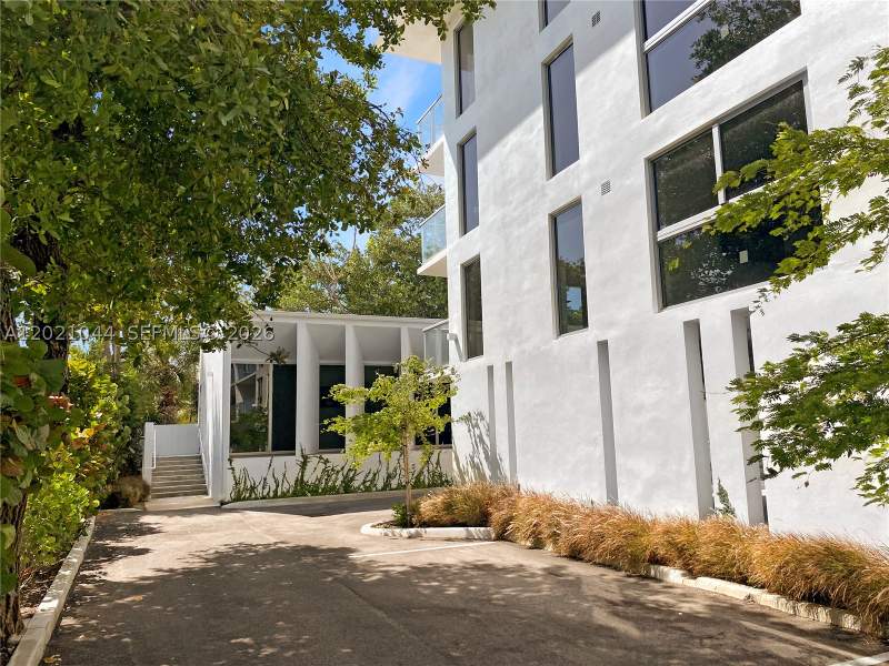 1 bedroom Condominium at 10250 Collins Avenue 408, Bh Bal Harbour Bldg 3, Bal Harbour — photo 3