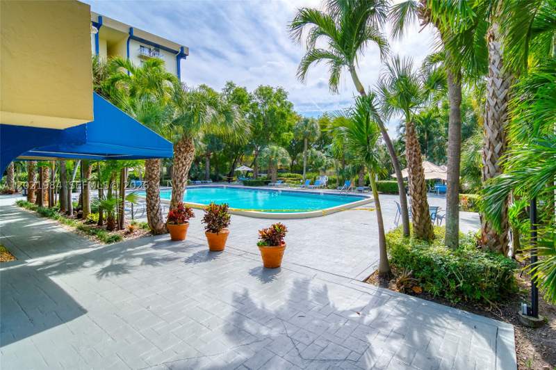 1 bedroom Condominium at 801 NW 47th Ave 515W, Yolanda Villas Condo, Miami — photo 3