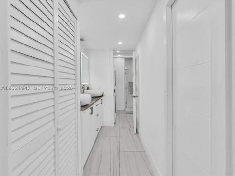 500 NE 199th Ter 7J, Miami FL - photo 20 of 36