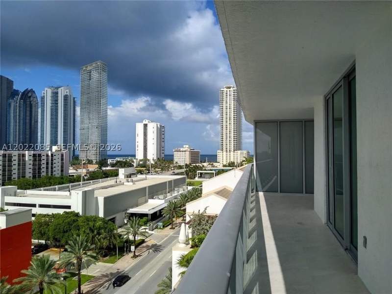 3 bedroom Condominium at 330 Sunny Isles Blvd 5-1003, Parque Towers Condo, Sunny Isles Beach — photo 3