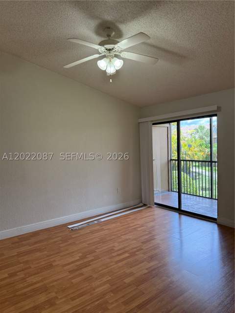 15689 SW 106th Ln 718, Miami FL - photo 9 of 26