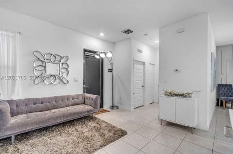 8015 NW 104th Ave 3, Doral FL - photo 11 of 32